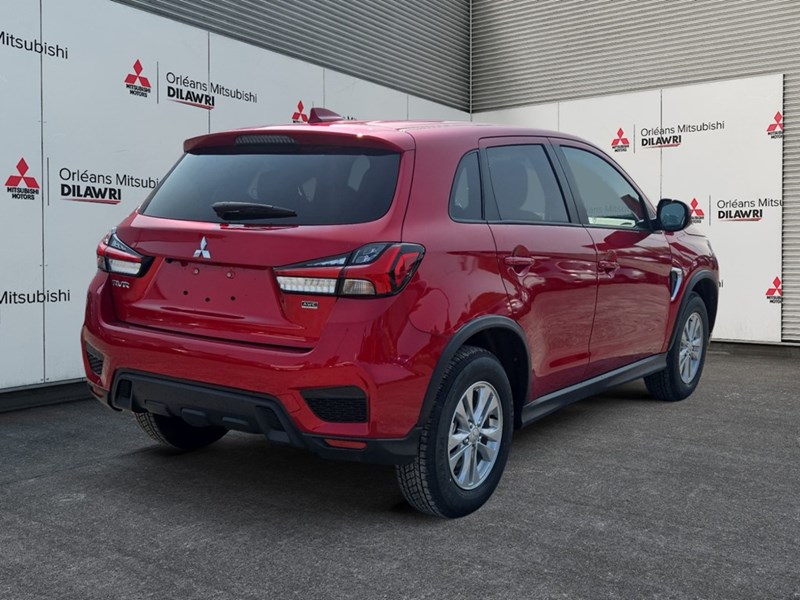 2025 Mitsubishi RVR SE AWC