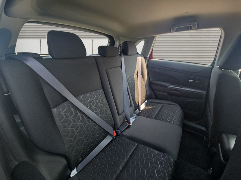 2025 Mitsubishi RVR SE AWC