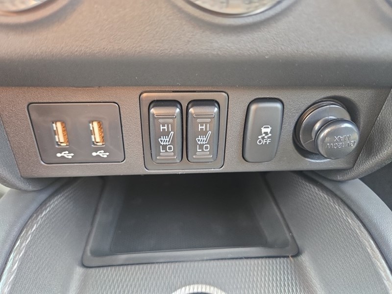 2025 Mitsubishi RVR ES FWD