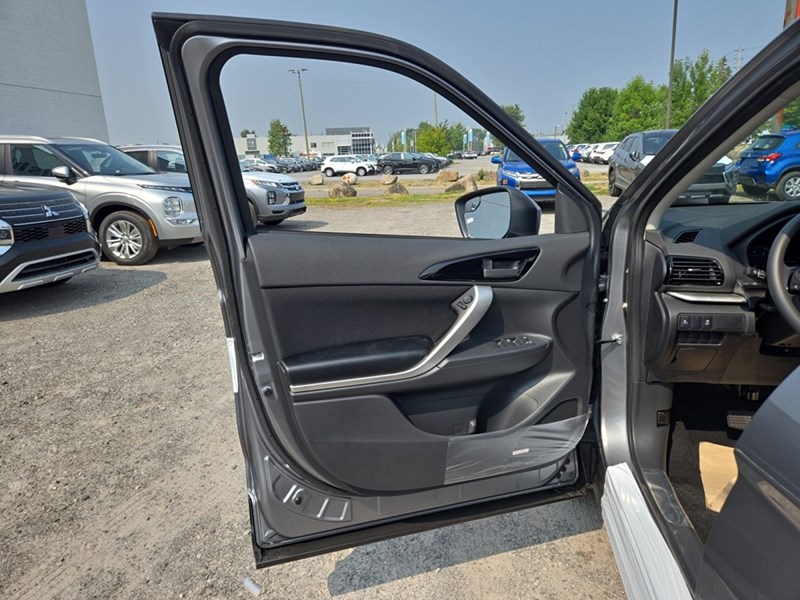 2025 Mitsubishi Eclipse Cross ES S-AWC