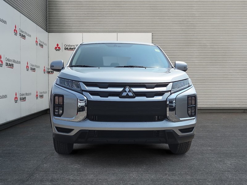 2025 Mitsubishi RVR SE AWC