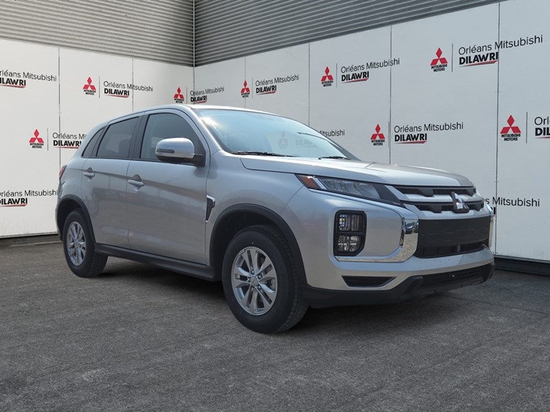 2025 Mitsubishi RVR SE AWC