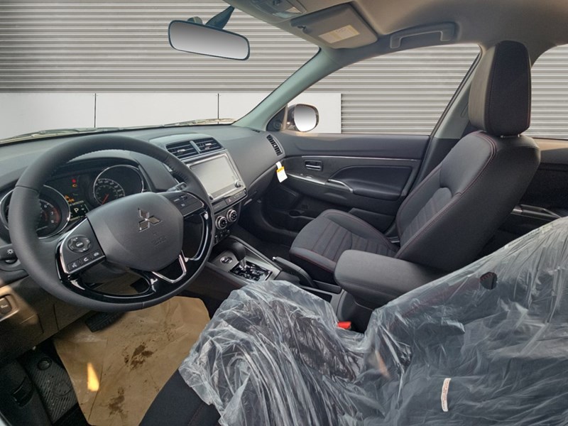 2025 Mitsubishi RVR SEL AWC