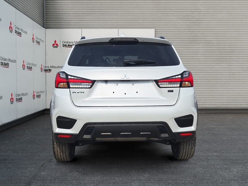 2025 Mitsubishi RVR SEL AWC
