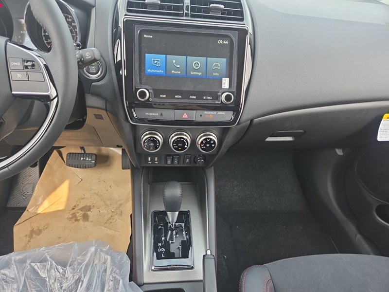 2025 Mitsubishi RVR SEL AWC