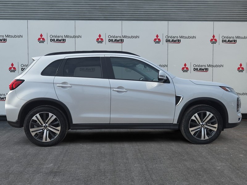 2025 Mitsubishi RVR SEL AWC
