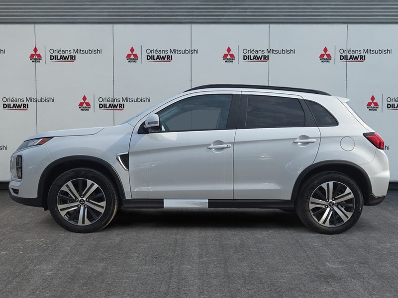 2025 Mitsubishi RVR SEL AWC