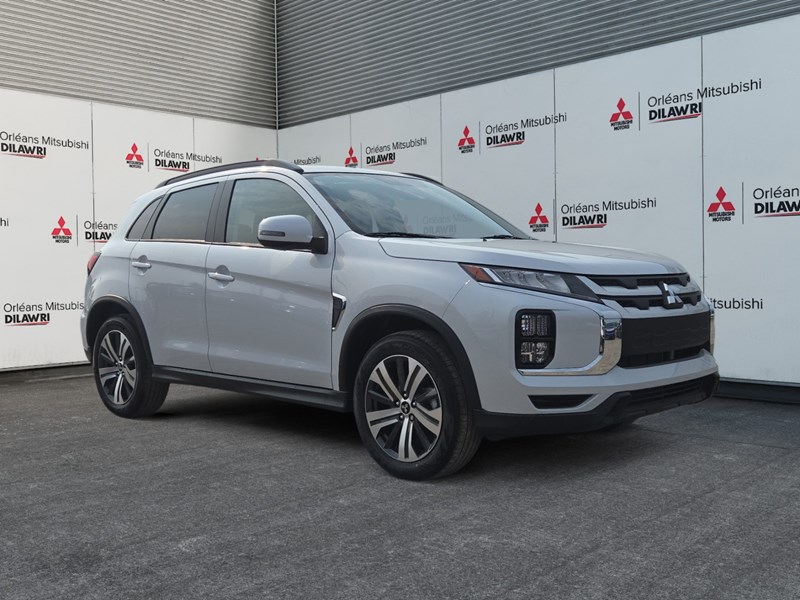 2025 Mitsubishi RVR SEL AWC