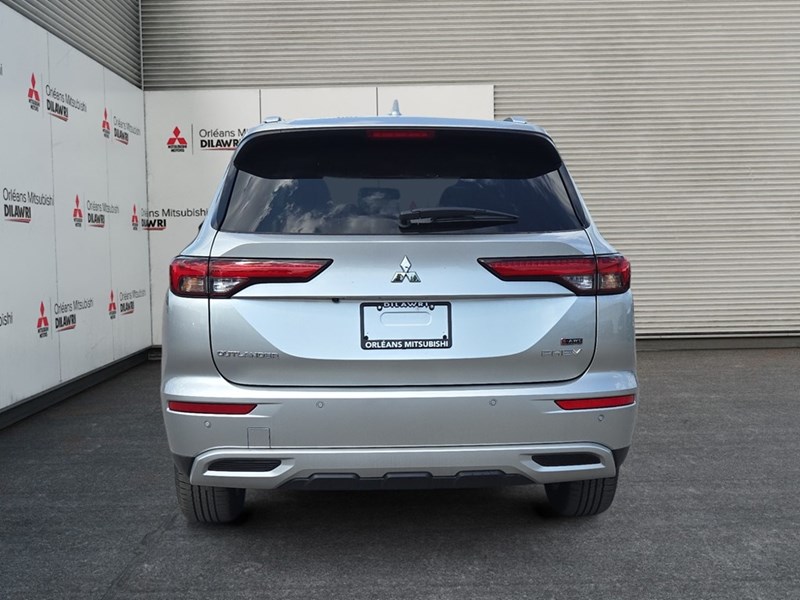 2025 Mitsubishi Outlander Plug-In Hybrid SE S-AWC