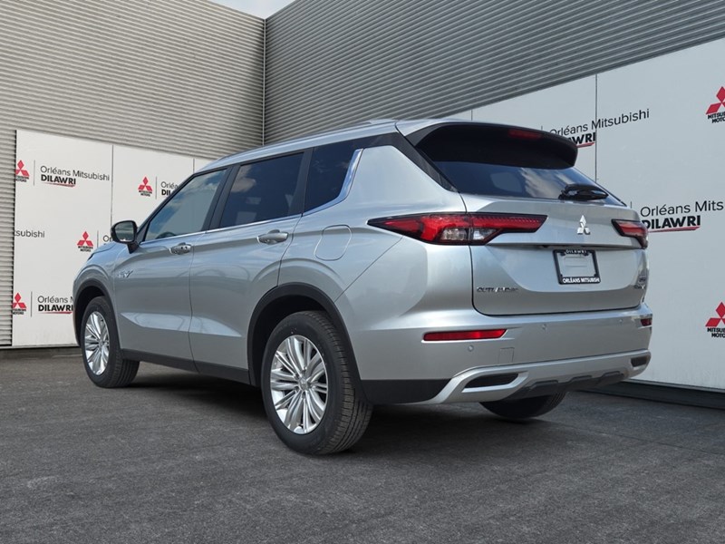 2025 Mitsubishi Outlander Plug-In Hybrid SE S-AWC
