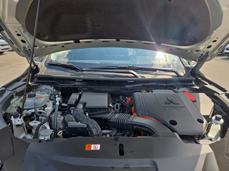 2025 Mitsubishi Outlander Plug-In Hybrid SE S-AWC