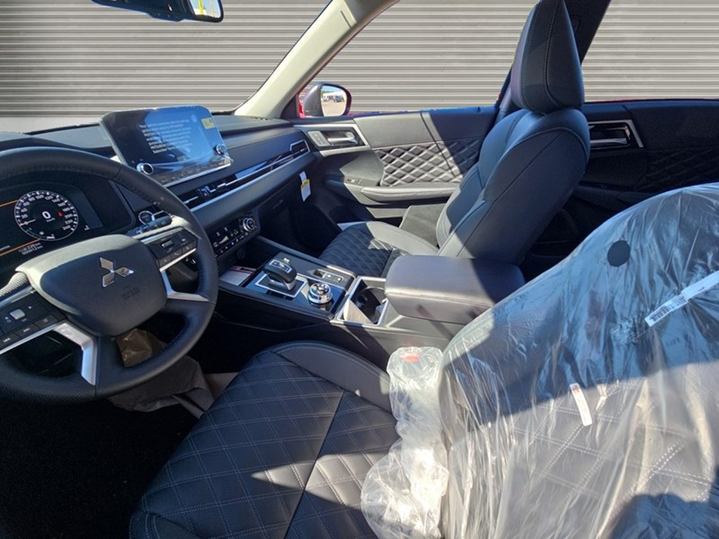 2025 Mitsubishi Outlander Plug-In Hybrid SEL S-AWC