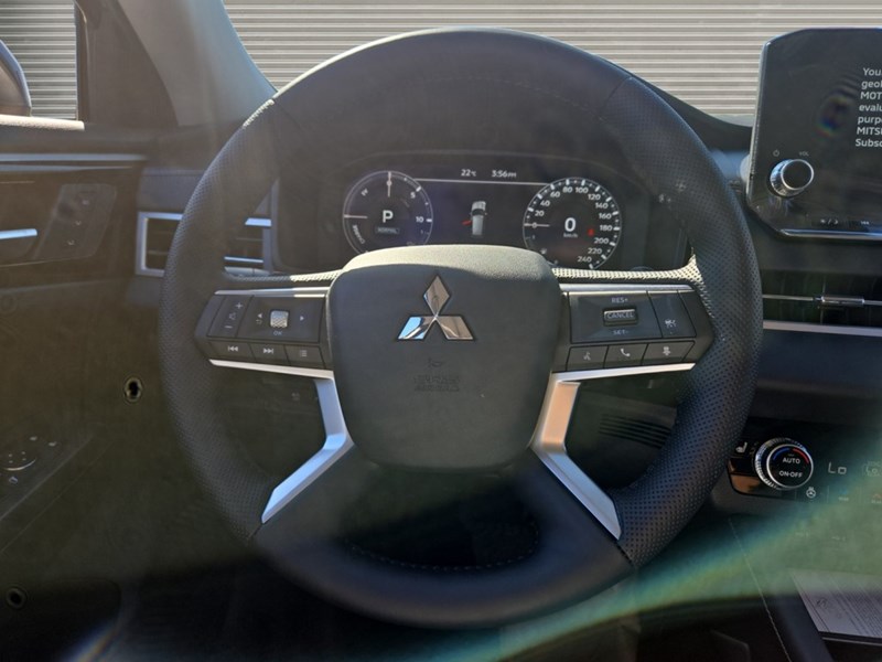 2025 Mitsubishi Outlander Plug-In Hybrid SEL S-AWC