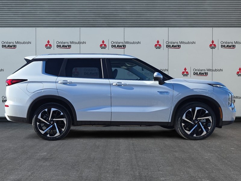 2025 Mitsubishi Outlander Plug-In Hybrid SEL S-AWC