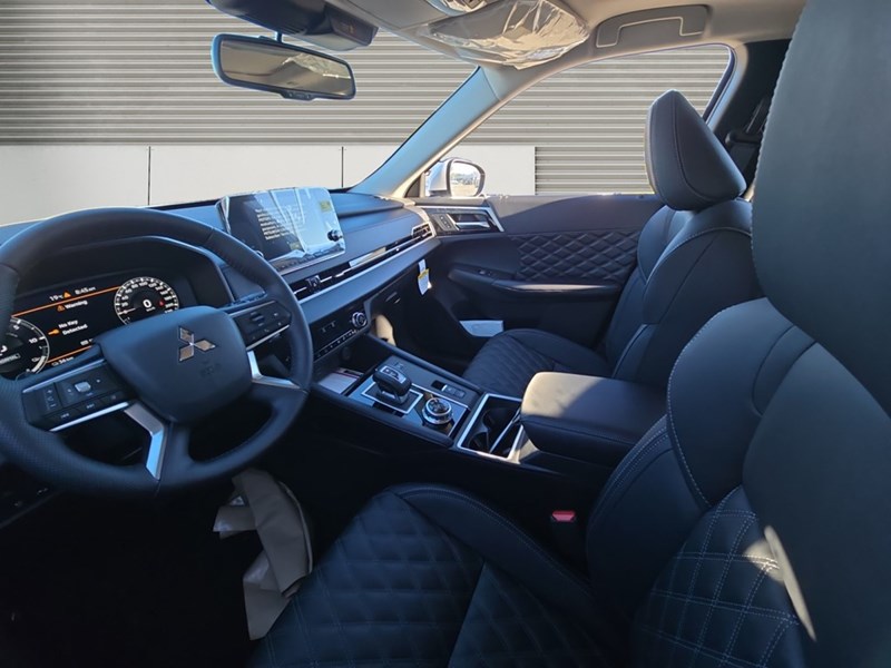 2025 Mitsubishi Outlander Plug-In Hybrid SEL S-AWC