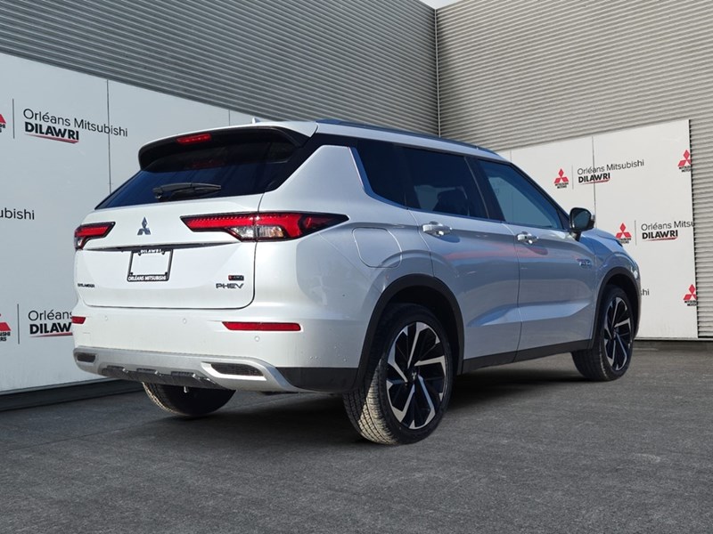 2025 Mitsubishi Outlander Plug-In Hybrid SEL S-AWC