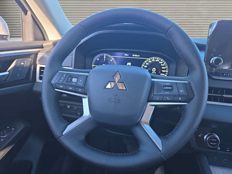 2025 Mitsubishi Outlander Plug-In Hybrid SEL S-AWC