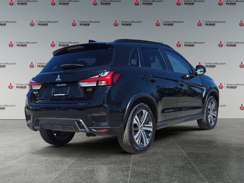 2022 Mitsubishi RVR SEL AWC