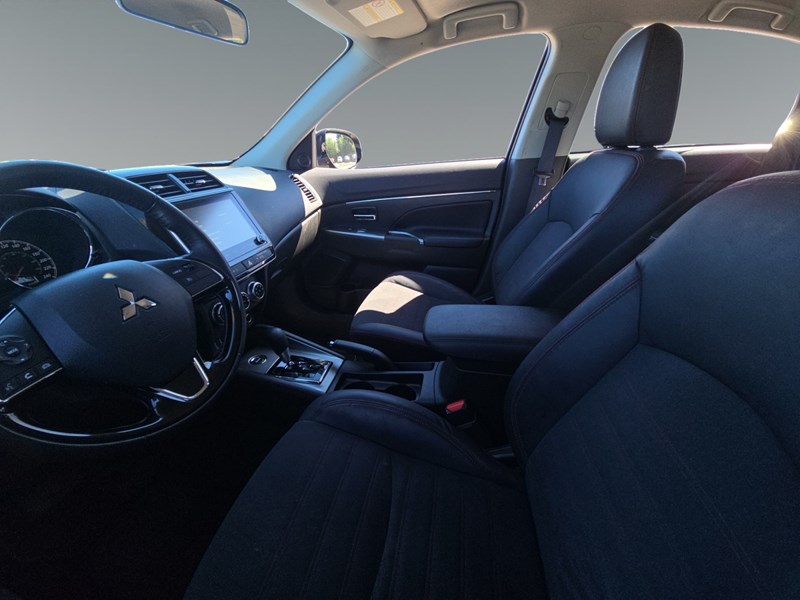 2022 Mitsubishi RVR SEL AWC
