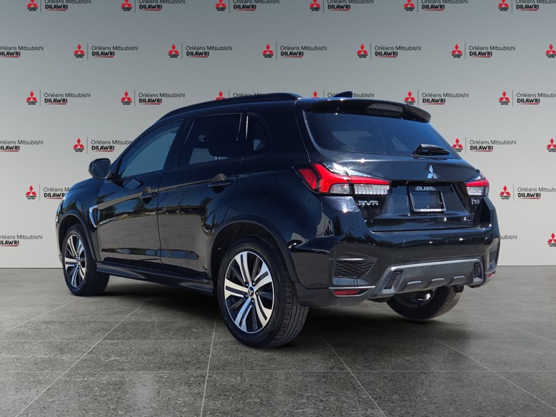 2022 Mitsubishi RVR SEL AWC