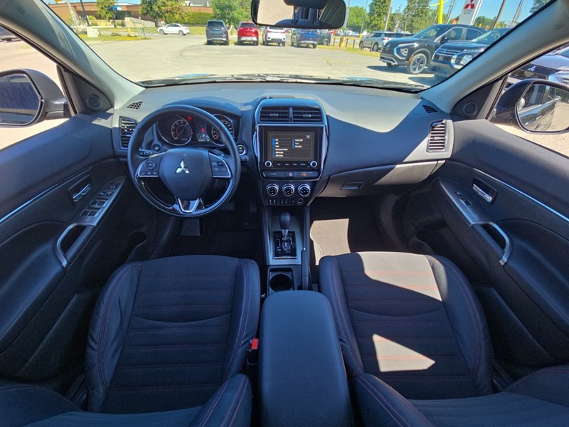 2022 Mitsubishi RVR SEL AWC