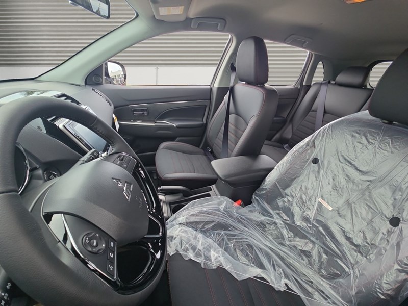 2025 Mitsubishi RVR SEL AWC