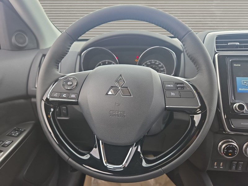 2025 Mitsubishi RVR SEL AWC