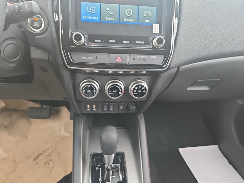 2025 Mitsubishi RVR SEL AWC