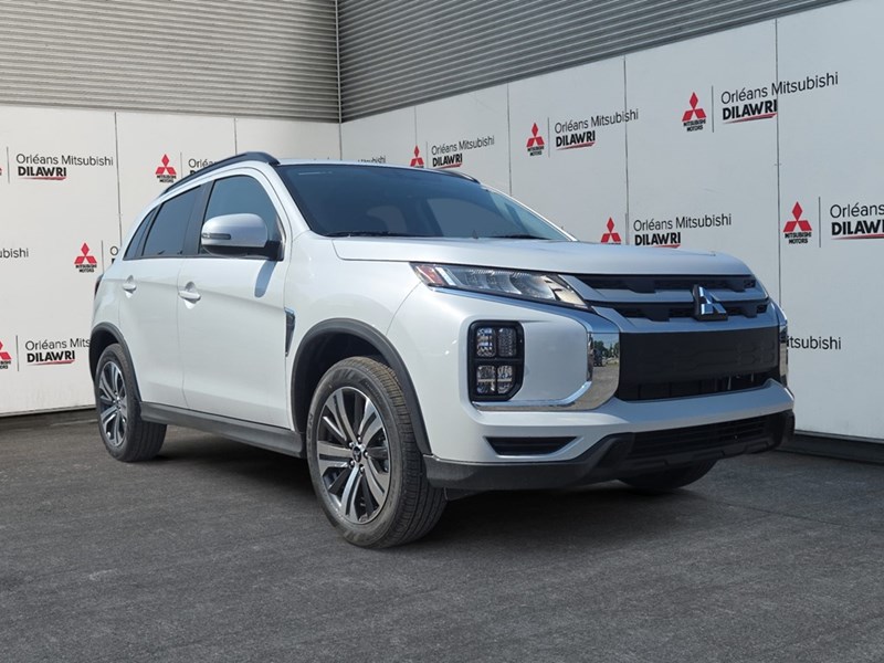 2025 Mitsubishi RVR SEL AWC
