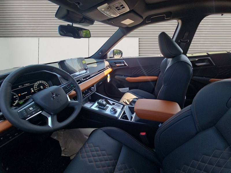 2025 Mitsubishi Outlander Plug-In Hybrid GT S-AWC