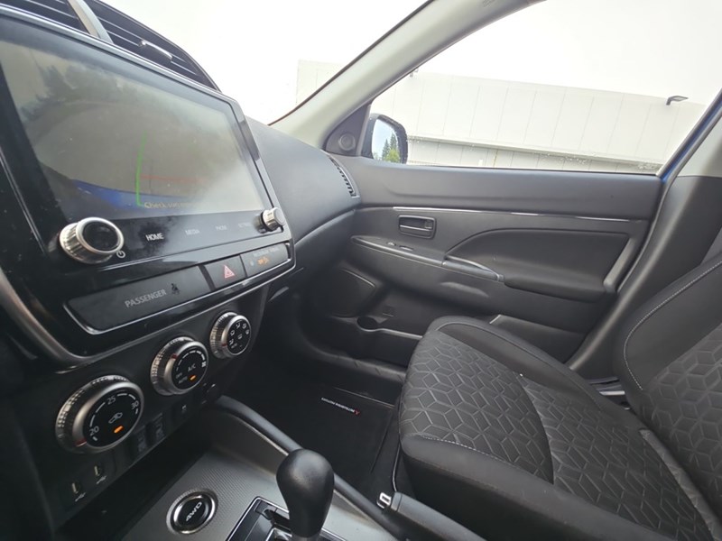 2022 Mitsubishi RVR ES AWC