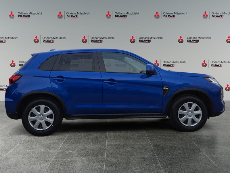 2022 Mitsubishi RVR ES AWC