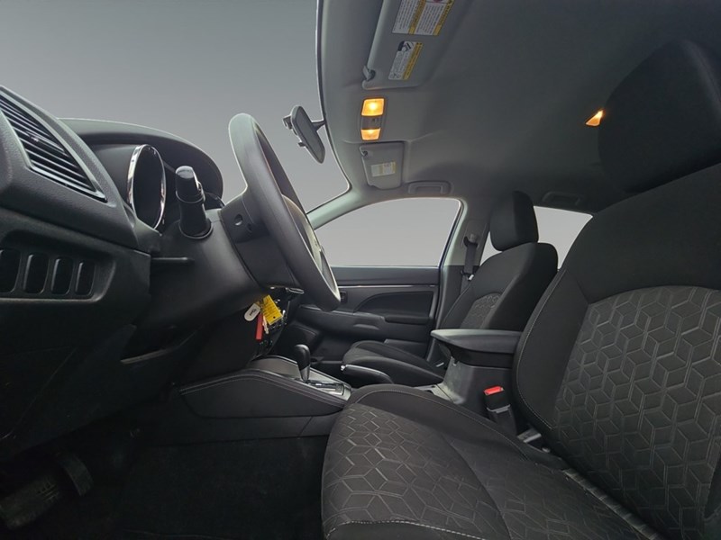 2022 Mitsubishi RVR ES AWC