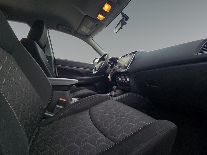 2022 Mitsubishi RVR ES AWC