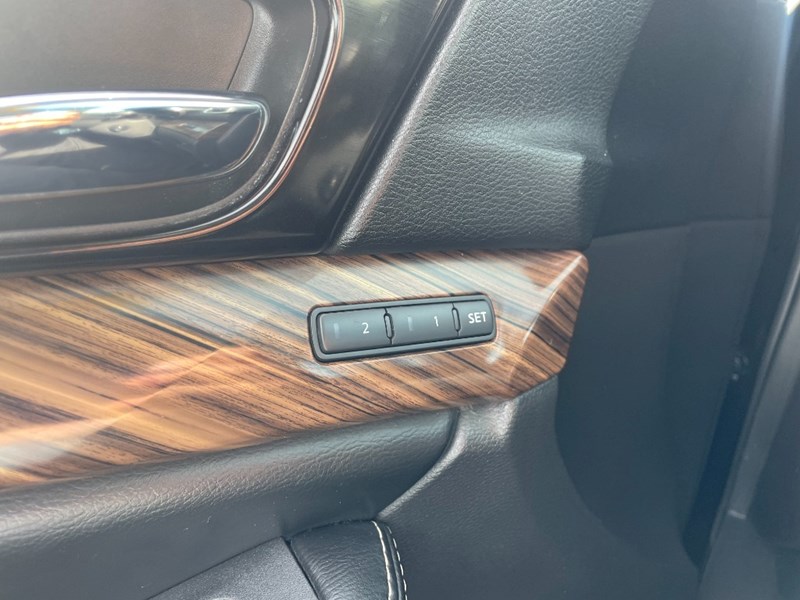 2016 Nissan Maxima 4dr Sdn Platinum