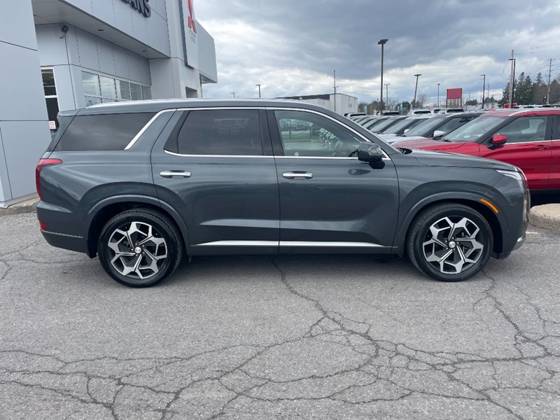 2022 Hyundai Palisade Ultimate Calligraphy 7-Passenger AWD