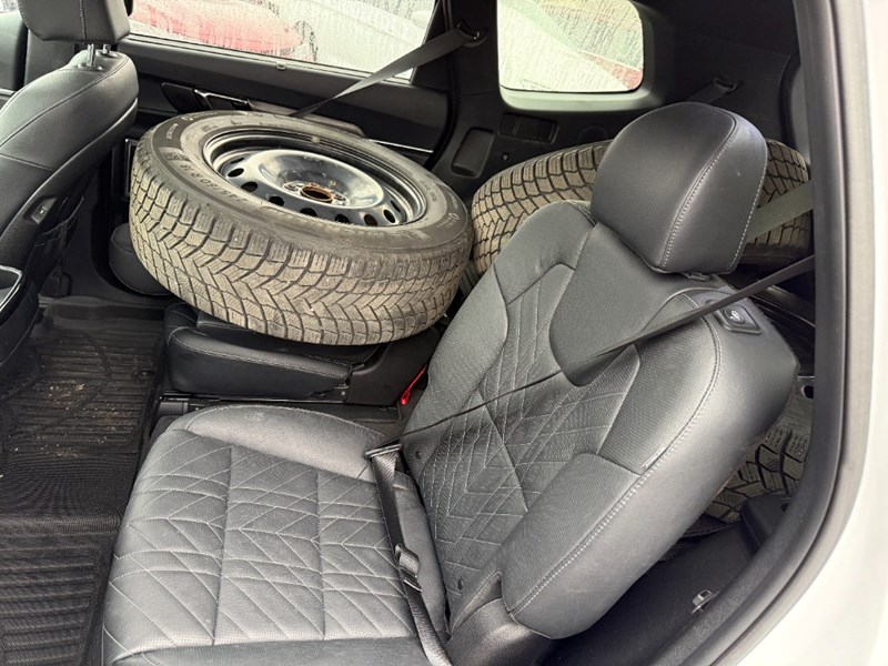 2024 Kia Telluride SX Limited AWD w/Black Interior