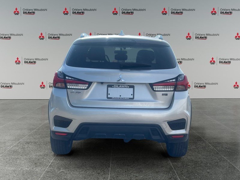 2022 Mitsubishi RVR SEL AWC
