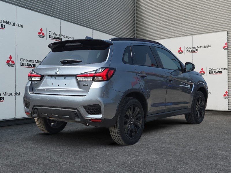 2025 Mitsubishi RVR NOIR AWC