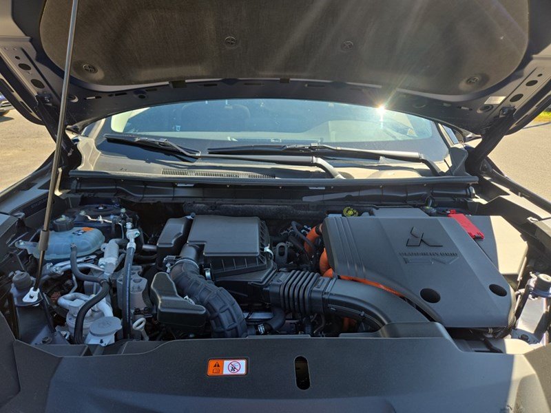 2025 Mitsubishi Outlander Plug-In Hybrid SE S-AWC
