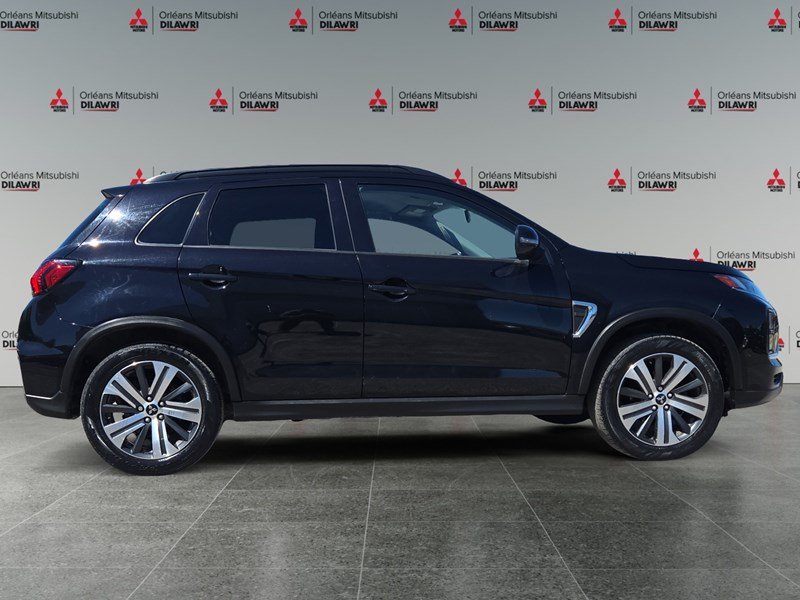 2022 Mitsubishi RVR SEL AWC