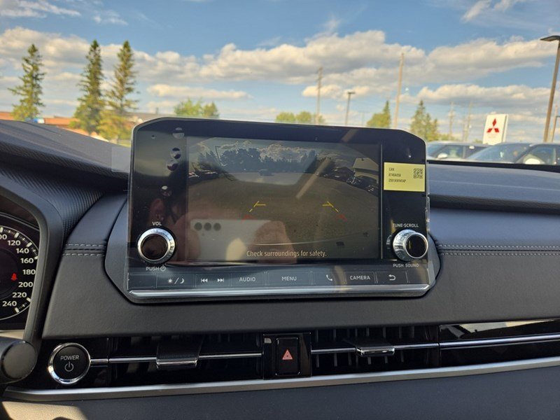 2025 Mitsubishi Outlander Plug-In Hybrid SE S-AWC