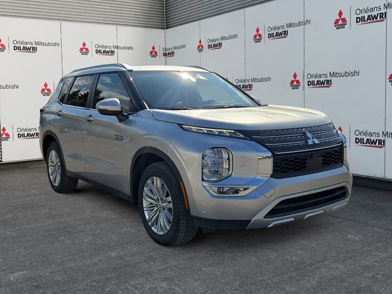 2025 Mitsubishi Outlander Plug-In Hybrid SE S-AWC