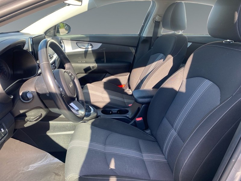 2023 Kia Forte LX IVT