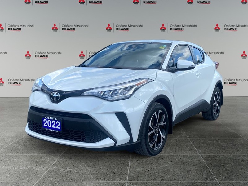 2022 Toyota C-HR XLE Premium FWD