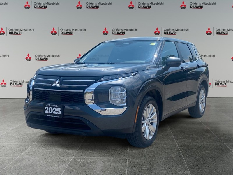 2025 Mitsubishi Outlander ES S-AWC