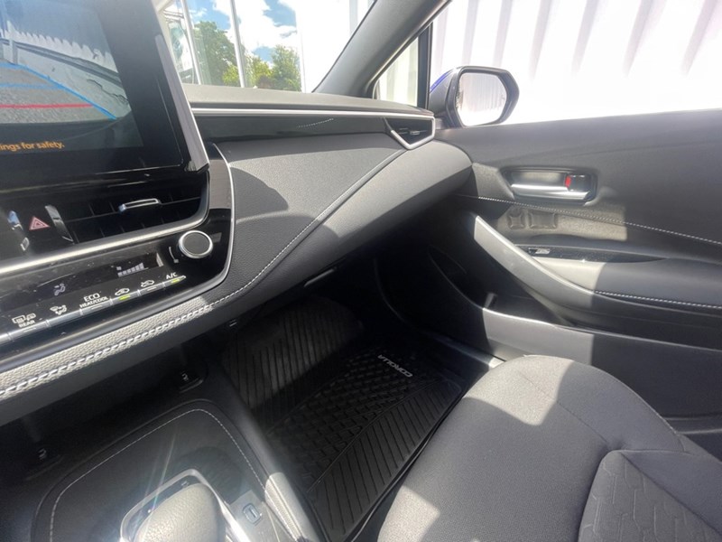 2025 Toyota Corolla Hatchback CVT