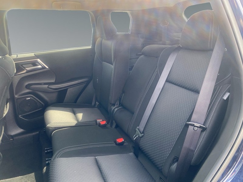 2025 Mitsubishi Outlander ES S-AWC