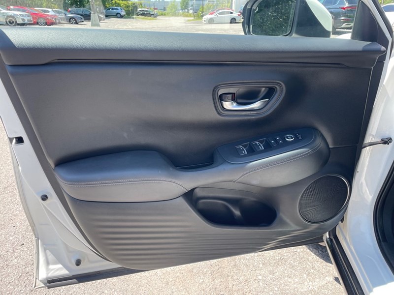 2024 Honda HR-V EX-L Navi AWD CVT