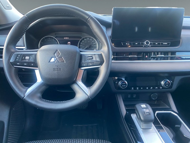 2025 Mitsubishi Outlander ES S-AWC